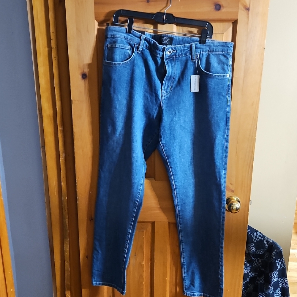 RW&CO. Men's Classic Blue Straight Jeans